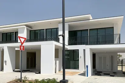 SINGLE ROW | ON THE GOLDEN BEACH | LARGEST PLOT