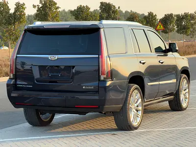 صورة 5 لـ 2019 Cadillac ESCALADE