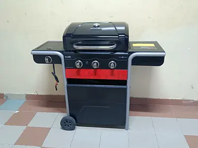 Char-Broil Gas2Coal 3-Burner Grill W/Side Burner , Excellent condition Perfect Working