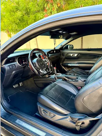 2018 FORD MUSTANG 照片 4