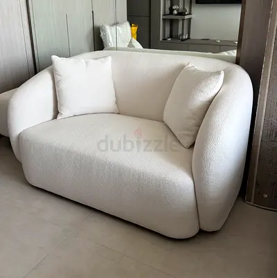 Amanti Off-White Boucle 2-Seater Sofa Home kode