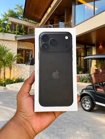 Iphone 18 pro max 256GB Physical sim Black