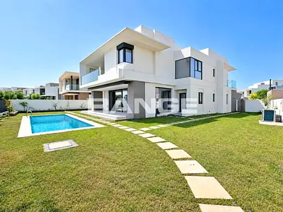 Landscaped | Single Row | Priced to Rent