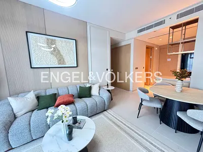 Burj Khalifa View | Unfurnished | Modern