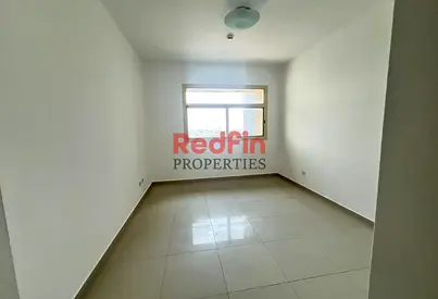 Family Building! Huge Layout ! Ready To Move
