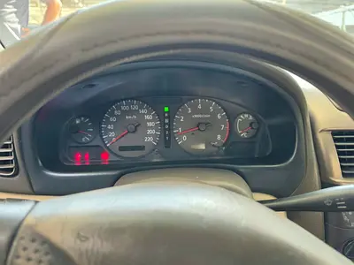 2002 Nissan SUNNY 照片 6