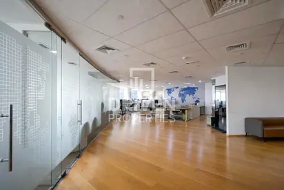 Luxury Furnished | 10 Parking | High Floor