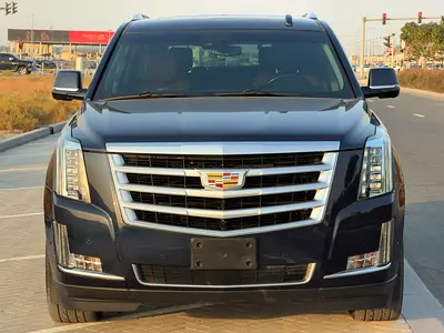 2019 Cadillac Escalade Platinum 6.2L V8 GCC Specs
