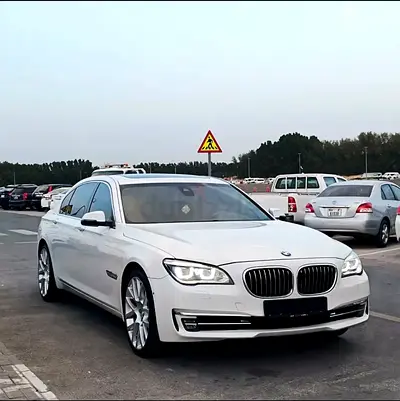 2013 BMW 7-Series 750Li Luxury GCC Specs