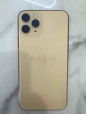 IPhone 11 Pro Gold - 3 rear Cameras