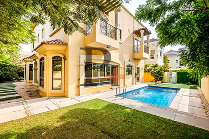 Corner Villa with Private Swimming Pool
