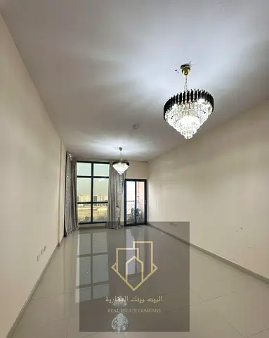 لسرعه البيع | فرصه مميزه للاستثمار او السكن | بمقدم 210 الف فقط امتلك غرفتين وصاله بموقع حيوى جدا
