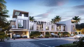 Waterfront 5BR Villa | Lagoon & Park Views |