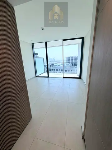 "High-Floor Studio | Brand New | Balcony with Skyline View | Ready to Move in"