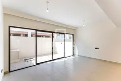Close To Lagoon I Brand New I Spacious