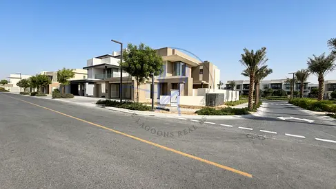 Standalone 4BR+M+Driver|Huge Plot & Private Garden