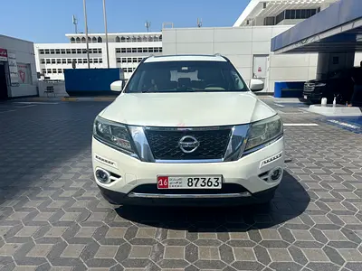 Nissan Pathfinder 2015 SV - Ultra Low Mileage (85k KM) - GCC Specs - Excellent Condition