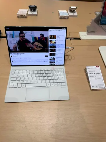 Huawei MatePad with keyboard - display model, box piece