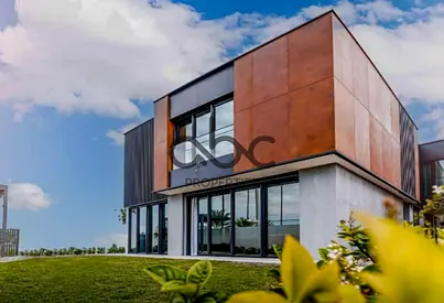 Villa 5BR + Maid | Double Row- Corner | Large Plot