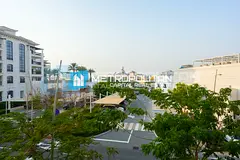 2BHK w/ Laundry|Community Water World View|Vacant