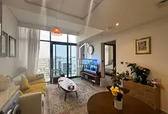 Modern Luxury 1BR,Elegant Living,Pool View,high FL