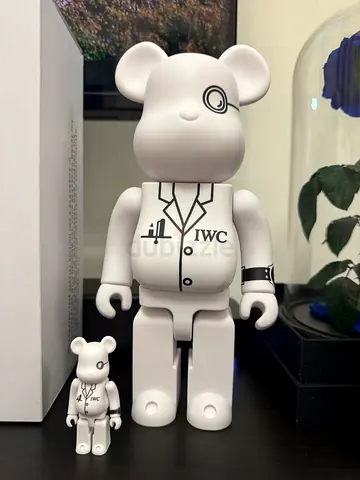 IWC the watchmaker Bearbrick-collectible figures – set of 2 (white). 100% and 400%