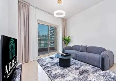Super Deal, Deluxe brand-new 2 BR | Stunning lake view | Big Layout & High Floor | Fully Upgraded