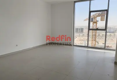 Ready to Move! Unfurnished 2 bedroom! Near park