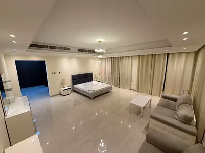 Luxury Master Bedroom with Jacuzzi, Huge Wardrobes & 3 Windows | Gated Villa | Parking Available