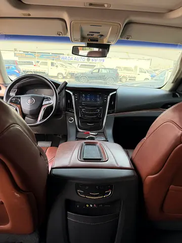 2015 Cadillac ESCALADE 缩略图 12