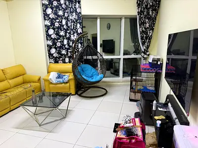 Unfurnished Large 2Bedroom with Balcony available for family/executives
