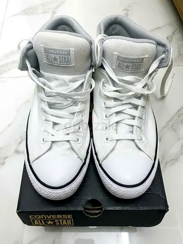 White Converse All Star High-Top Sneakers - Size 45, Excellent Condition