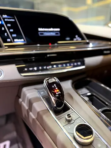 2024 Cadillac ESCALADE 缩略图 11