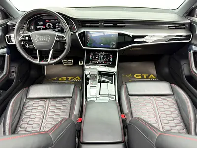 صورة 10 لـ 2021 AUDI RS6