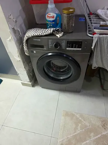 Samsung front-load washing machine - good working condition