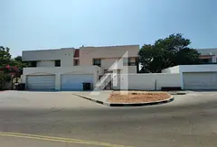 Spacious 5-Bedroom Villa | Prime Location