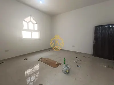 CHARMING! 3 MASTER BEDRM WITH SEPARATE LIVING HALL! WITH SHADED CAR PARKING! AT MBZ CITY