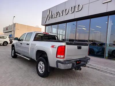 صورة 8 لـ 2011 GMC SIERRA