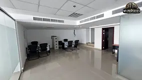 SPACIOUS OFFICE READY FOR RENT IN A PRIME LOCATION.