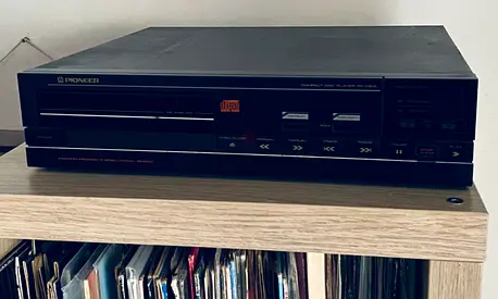 Pioneer CD player
