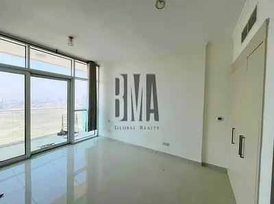 Studio | 4 Cheques | Carson Tower