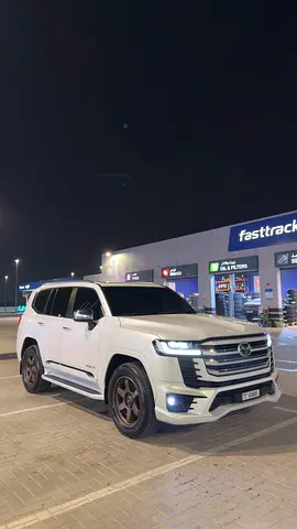 2024 Toyota Land Cruiser VXR  twin turbo GCC Specs