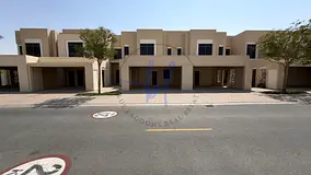 Bright and Spacious| Private Garden | 4Bed+ Maid
