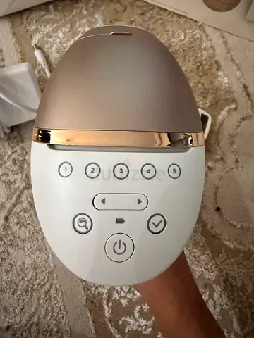 Handheld LED Light Therapy Device - Perfect Condition - Like new