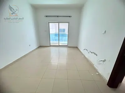 غرفتين وصالة للايجار السنوي باركن مجانا بلكونة بااطلالة مفتوحة مساحات واسعة تسهيلات في السداد