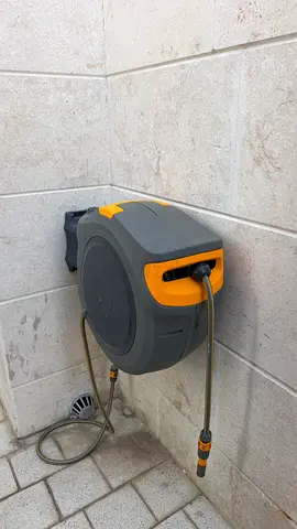 Wall-Mounted Retractable Garden Hose