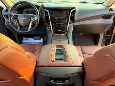 صورة 8 لـ 2019 Cadillac ESCALADE
