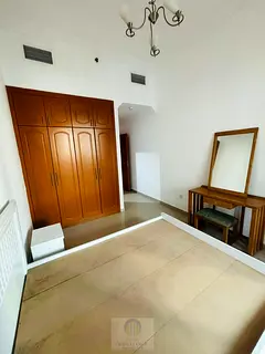 🏡 High-Floor Furnished 1BHK | Dream Tower | With Balcony