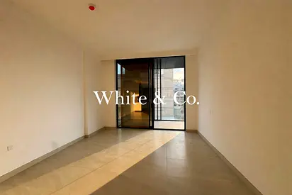 2 Bed + Maid Room | Fitted Kitchen | New