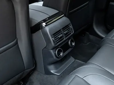 2026 LAND Rover RANGE ROVER VELAR — миниатюра 19